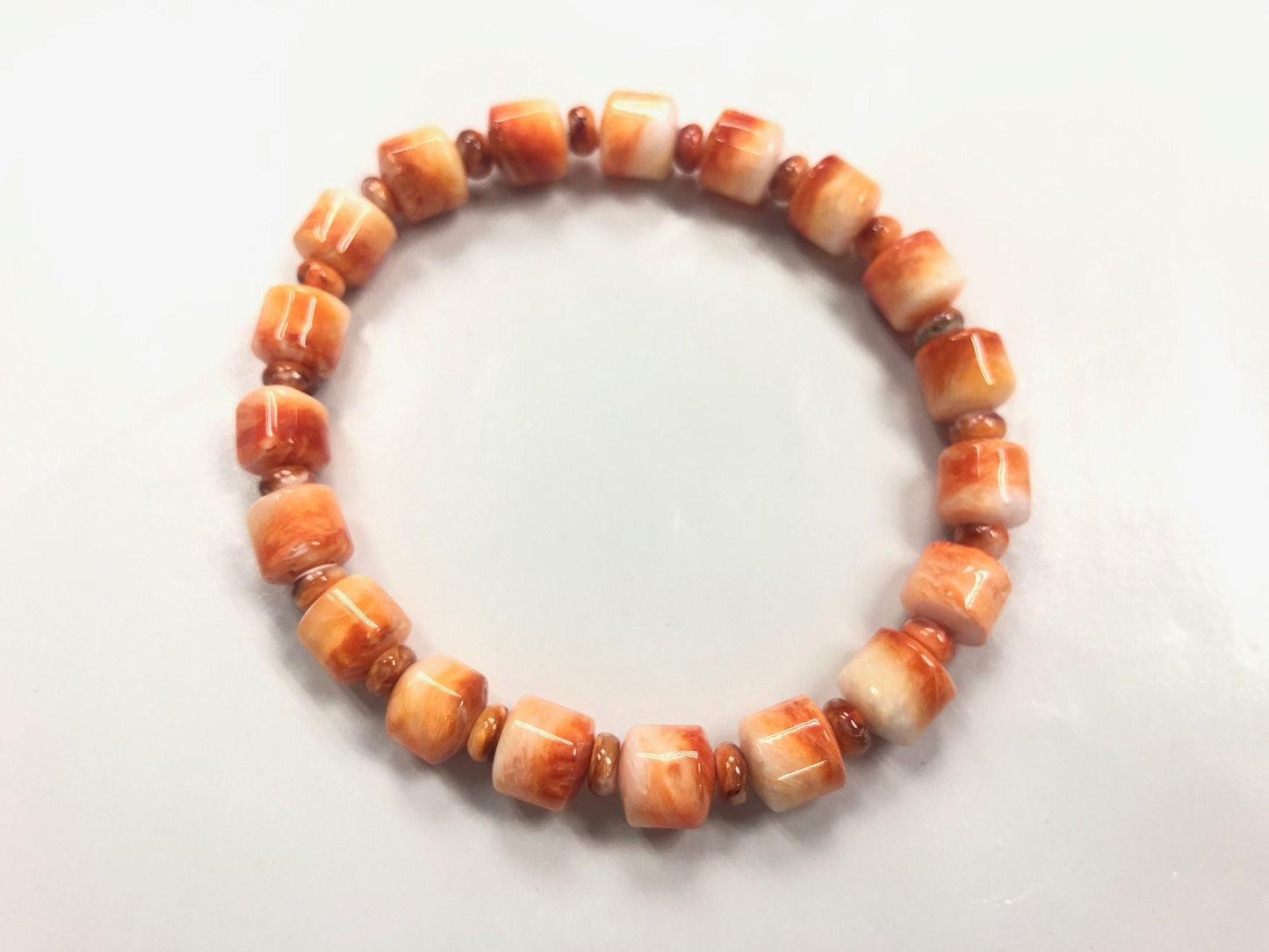 Spiny Oyster Shell Bracelet (Orange/Red)