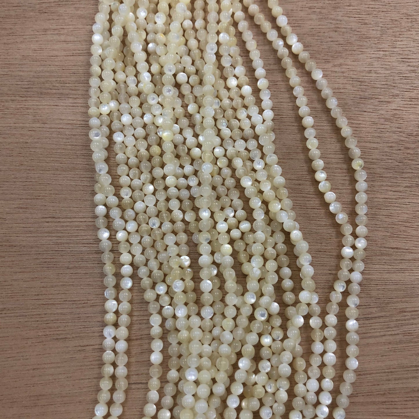 Natural White Mother Of Pearl Shell Bead 4mm 5mm (10str)