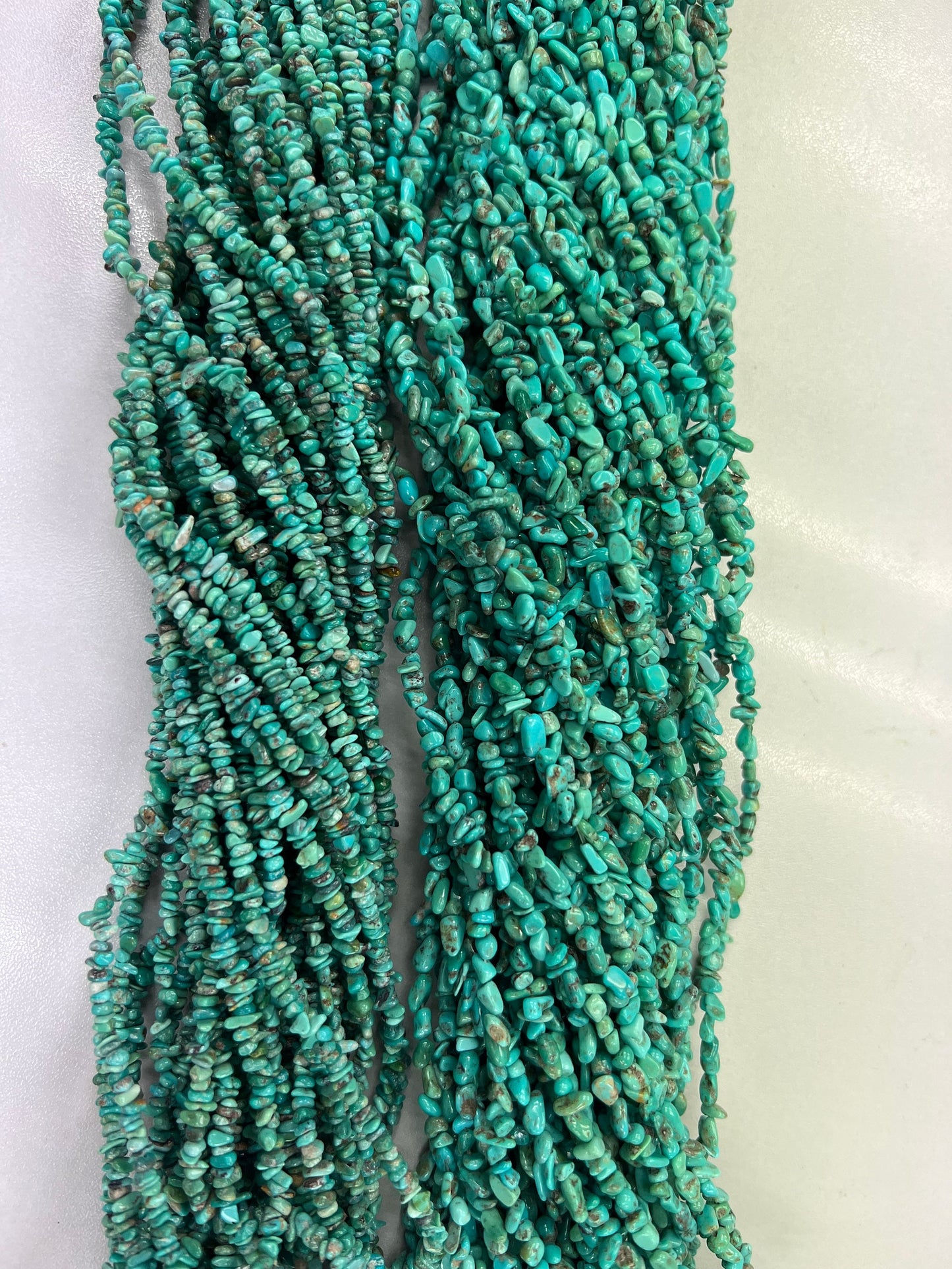 Natural Good Quality Irregular Turquoise Small Size Chips